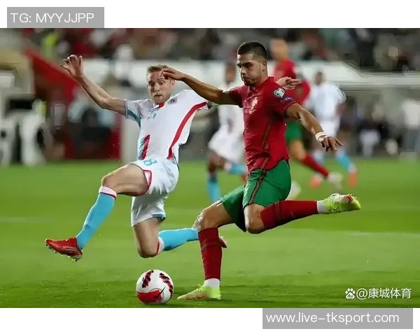 U21西班牙与意大利激战正酣青年球员展现足球未来的无限可能