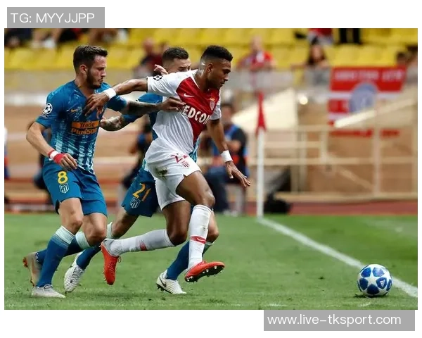 伊泽尔与摩纳哥的精彩对决揭示足球战术与团队合作的魅力